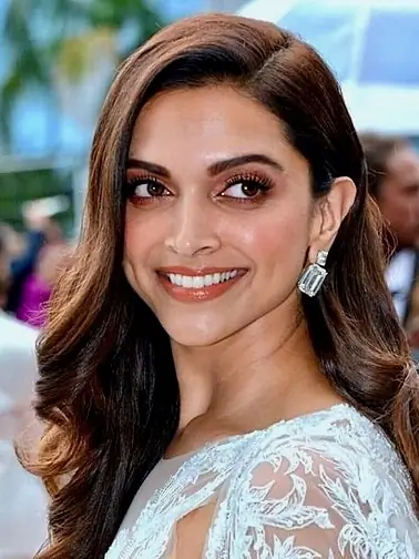 Deepika Padukone Kundli | Deepika Padukone Janma Kundli | Deepika Padukone Birth Chart | Deepika Padukone Moon Sign | Deepika Padukone Sun Sign