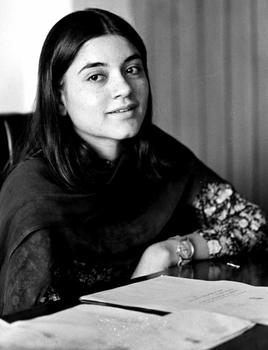 Maneka Gandhi Kundli | Maneka Gandhi Janma Kundli | Maneka Gandhi Birth Chart | Maneka Gandhi Moon Sign | Maneka Gandhi Sun Sign