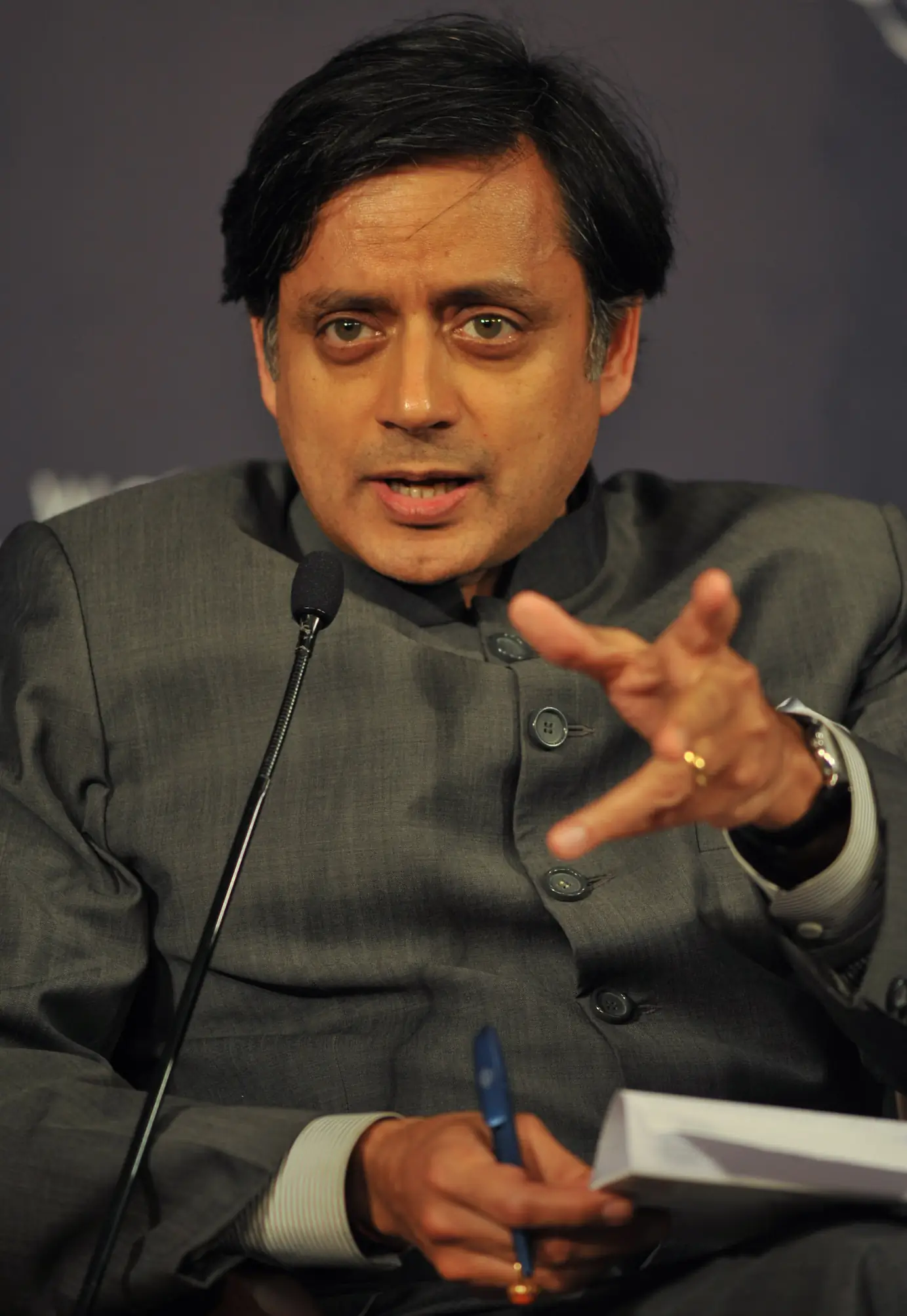 Shashi Tharoor Kundli